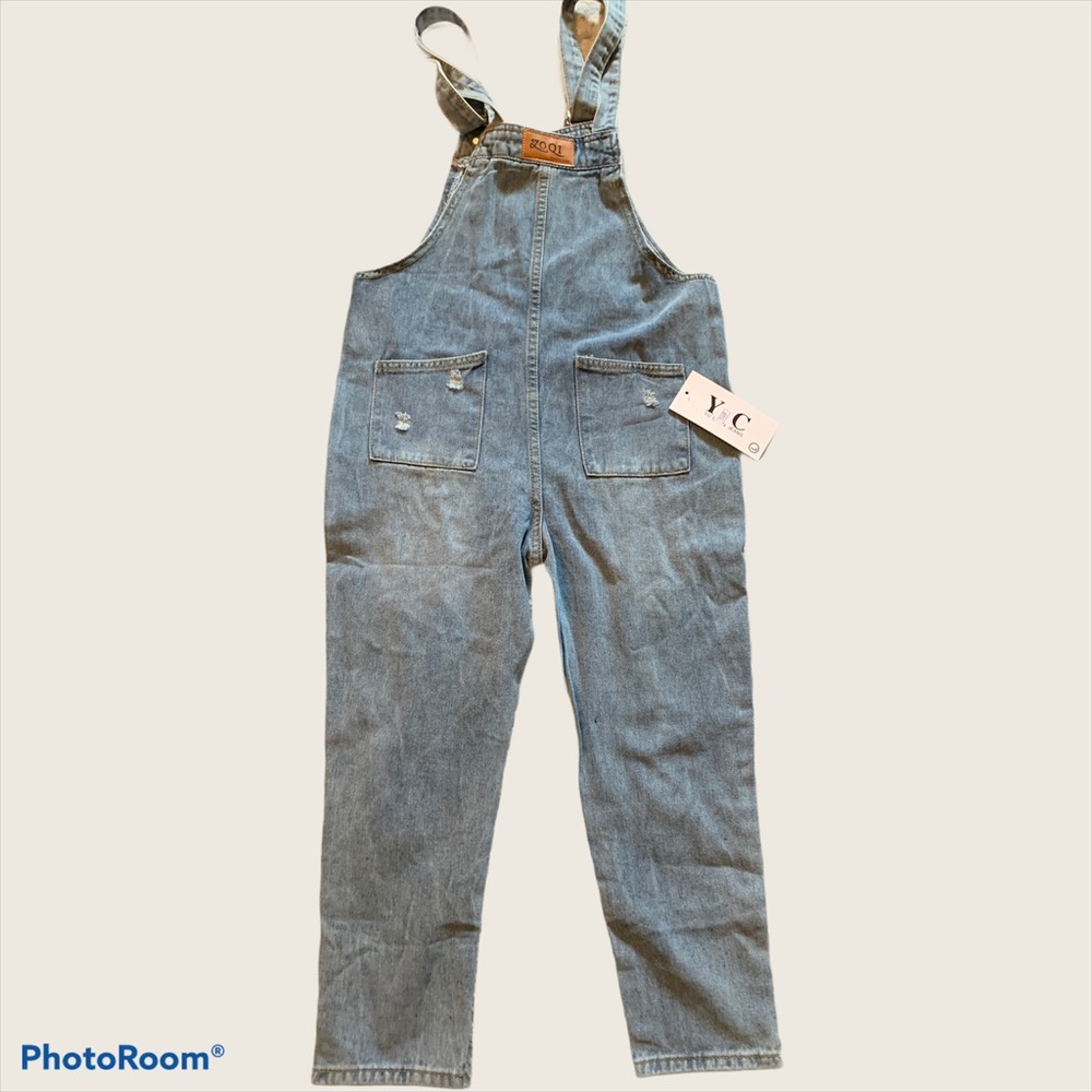 Distressed overalls - Picture 2 of 7